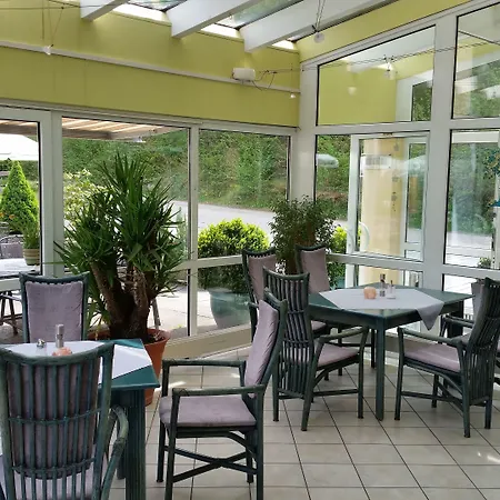 Guest house Hotel-pension Haus Hubertus Weigendorf
