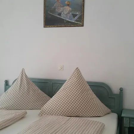 Hotel-pension Haus Hubertus Guest house