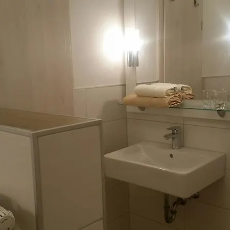 Guest house Hotel-pension Haus Hubertus 3*
