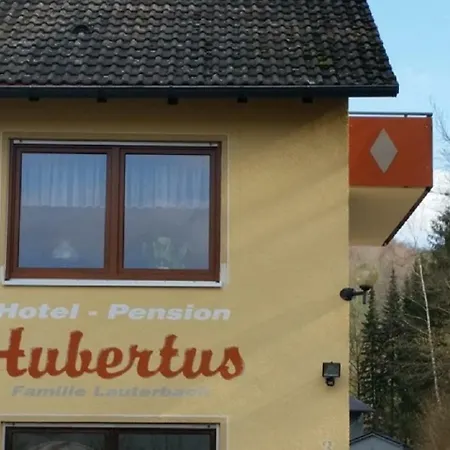 Konukevi Hotel-pension Haus Hubertus